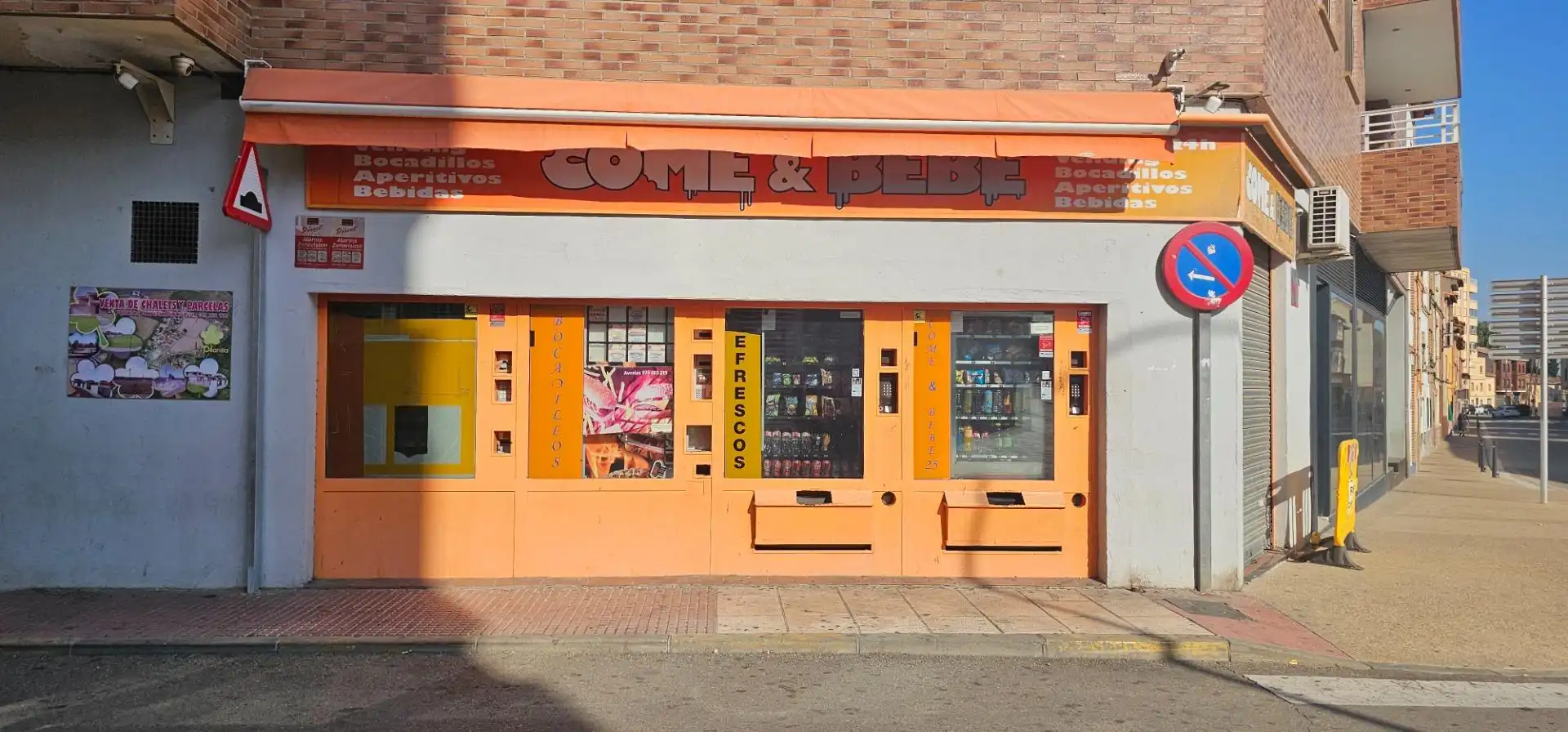 Local en venta en La Almunia de Doña Godina 