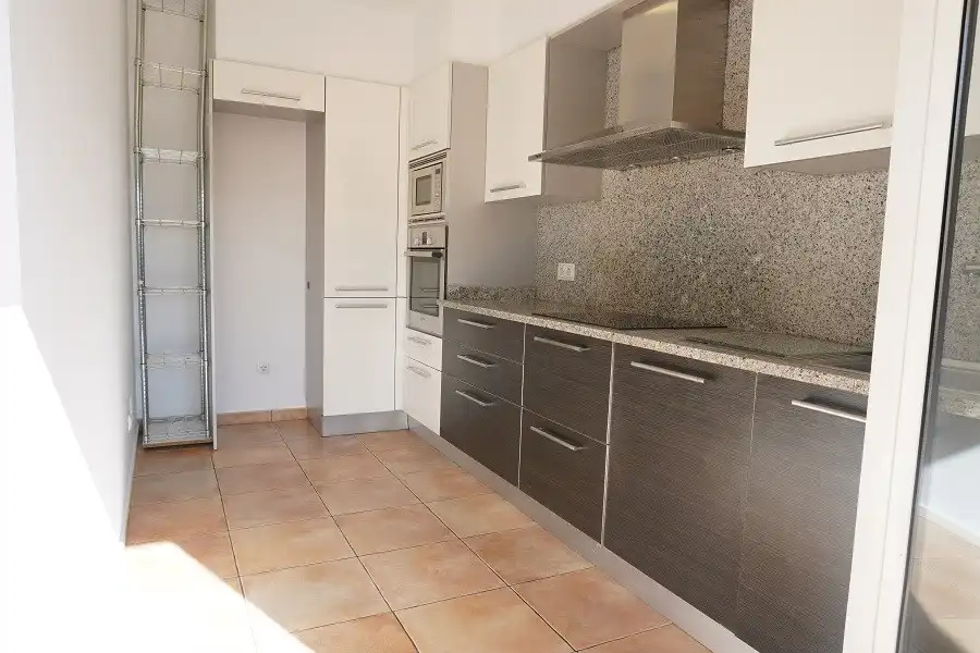 Cuina de Casa adosada en venda en Montagut i Oix amb Aire condicionat, Calefacció i Terrassa