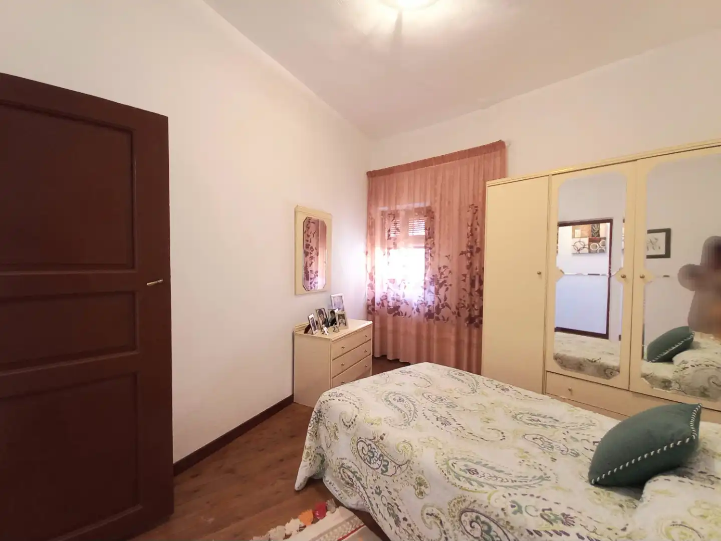 Schlafzimmer von Einfamilien-Reihenhaus zum Verkauf in Presencio mit Privatgarten