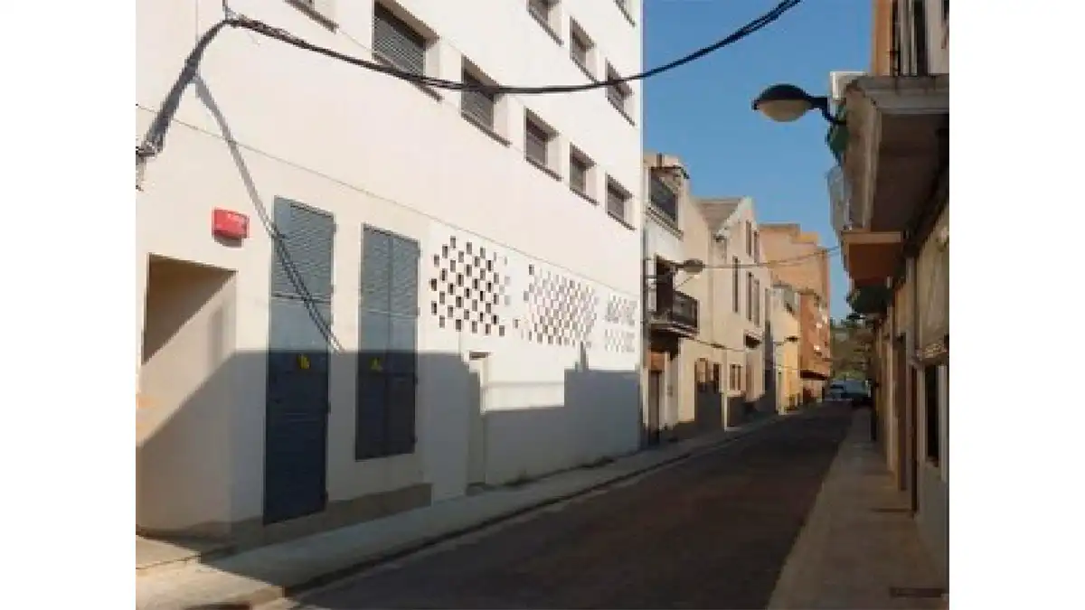 Local comercial en venda a RONDA ALZIRA 48, imagen 2