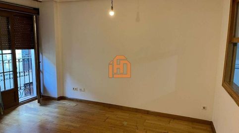 Foto 2 de Apartament en venda a Calle Cardiles, Casco Antiguo, León Capital