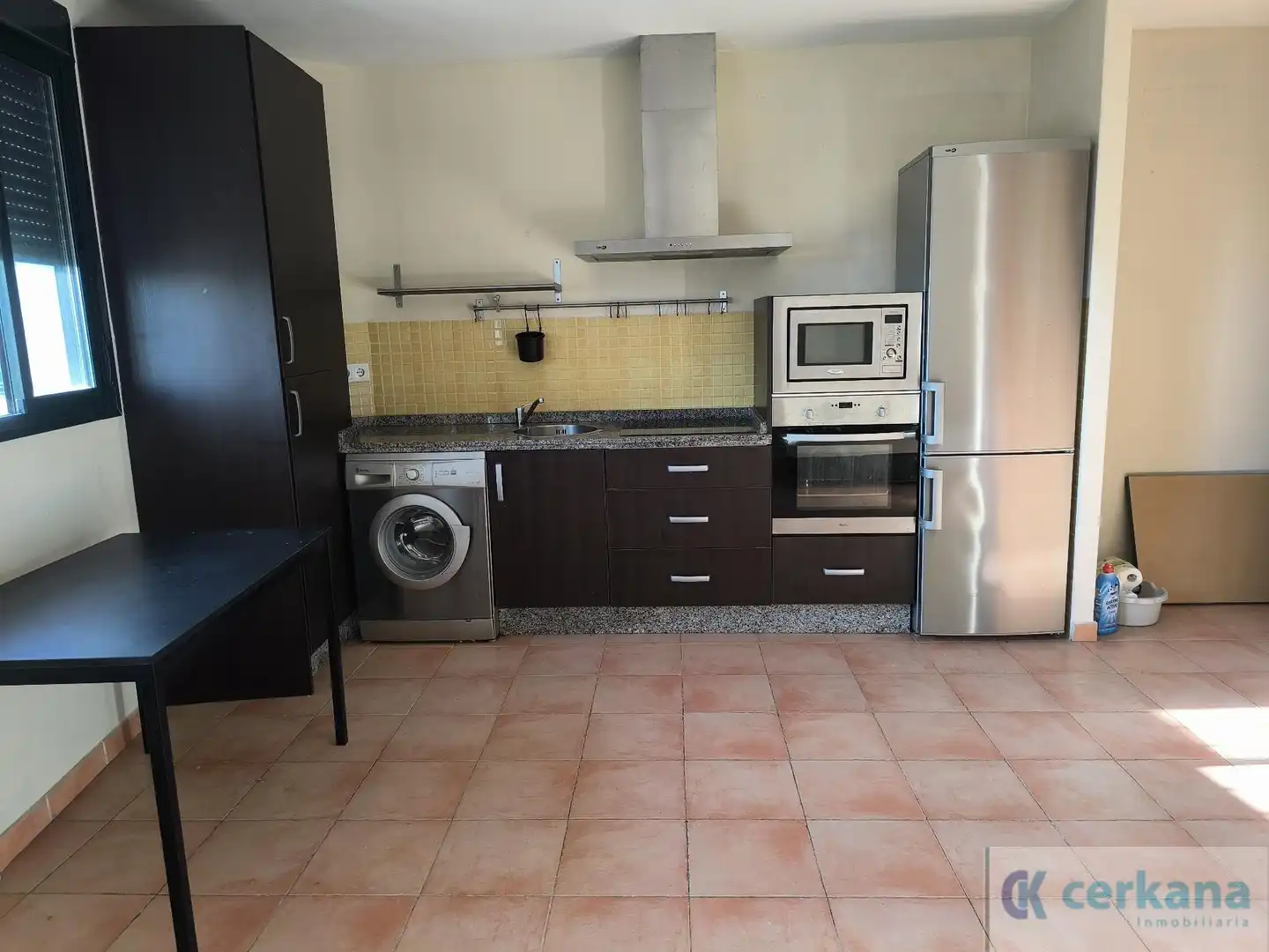 Küche von Wohnung zur Miete in Sanlúcar la Mayor mit Terrasse und Abstellraum