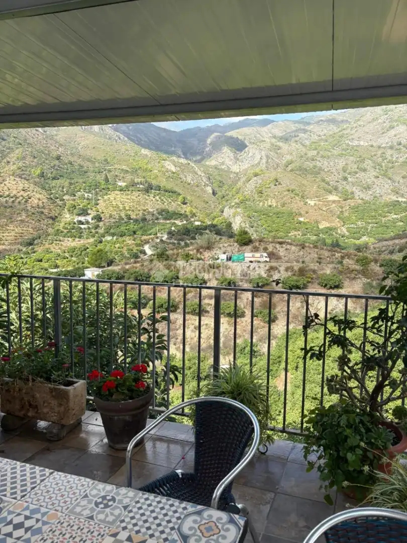 Exterior view of Flat for sale in Almuñécar  with Air Conditioner, Private garden and Swimming Pool