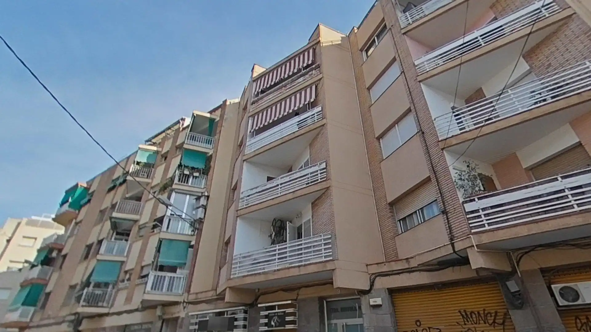 Vista exterior de Piso en venta en El Prat de Llobregat