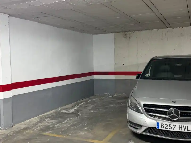 Aparcament de Garatge en venda en Sevilla