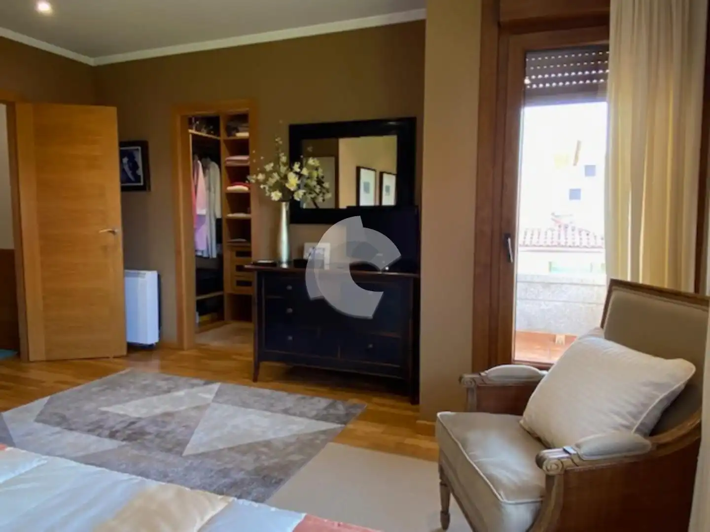 Sala d'estar de Casa o xalet en venda en Sanxenxo amb Calefacció, Jardí privat i Terrassa