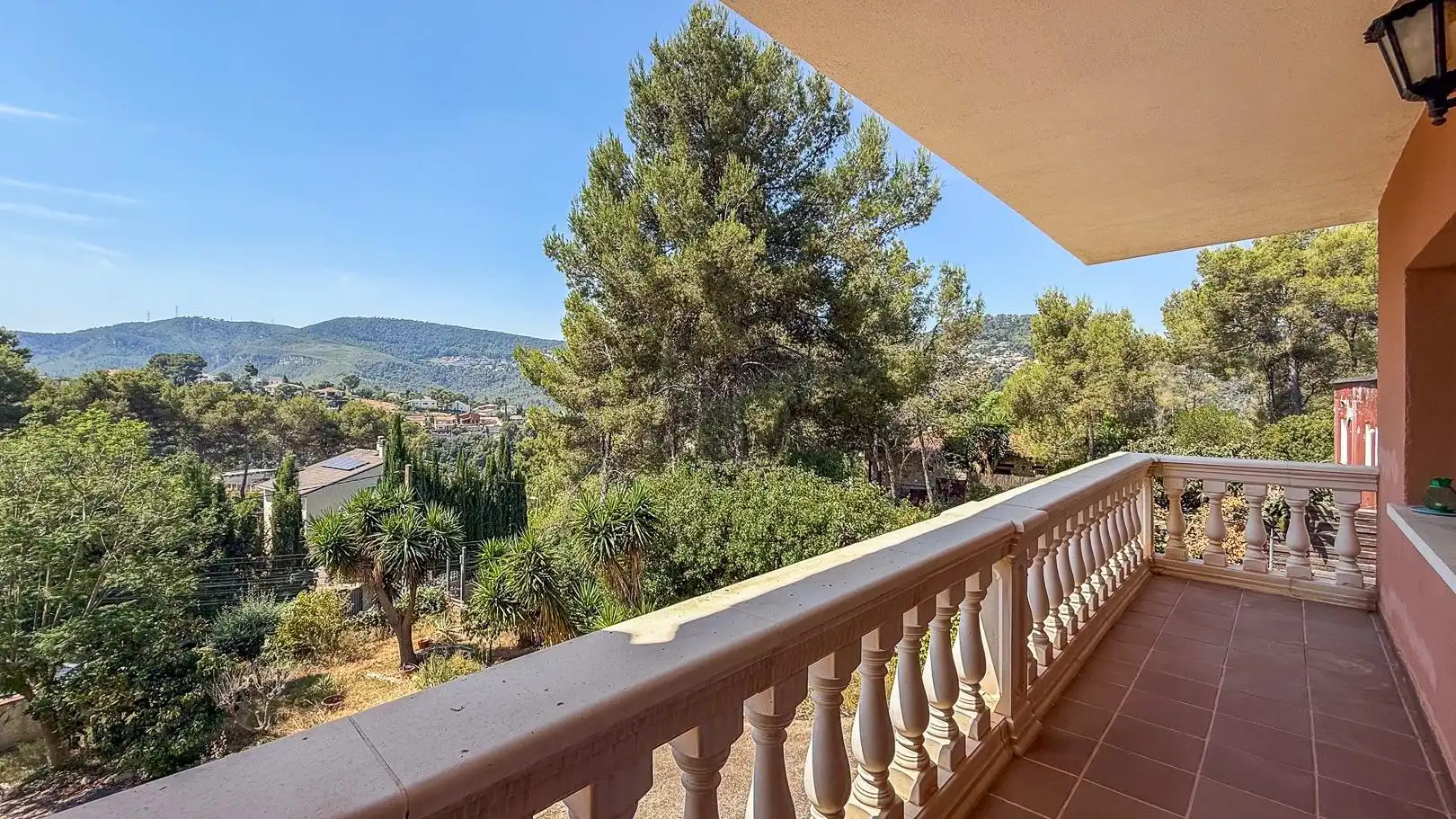 Vista exterior de Casa o chalet en venta en Vallirana con Calefacción, Jardín privado y Terraza