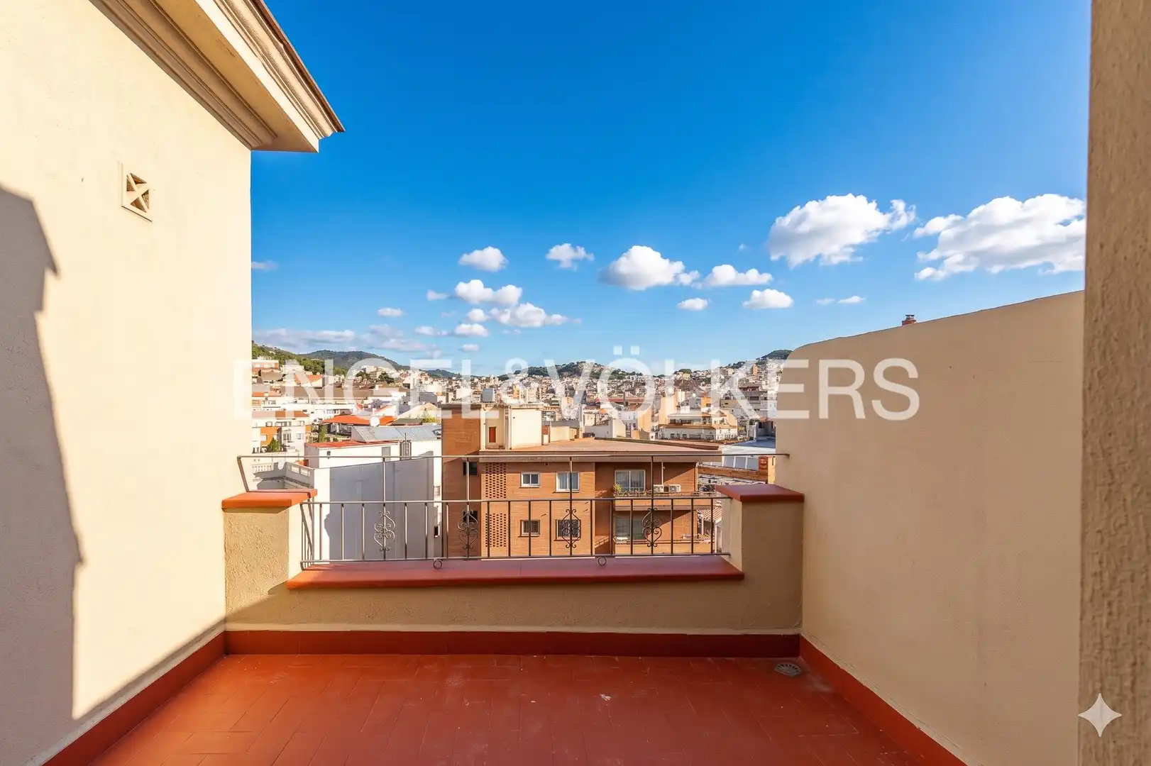 Terrasse von Dachboden zum Verkauf in Barcelona mit Klimaanlage, Heizung und Parkett