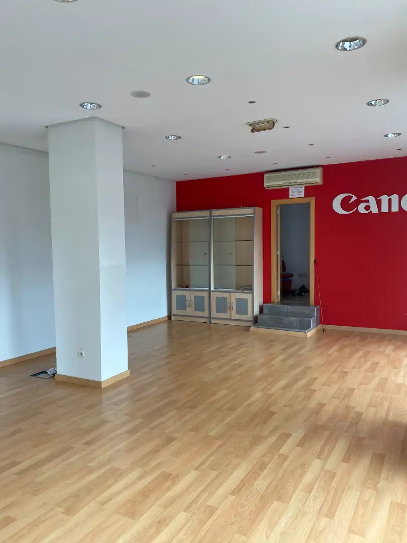 Business premises to rent in Calle Fernando Morán 22, imagen 8