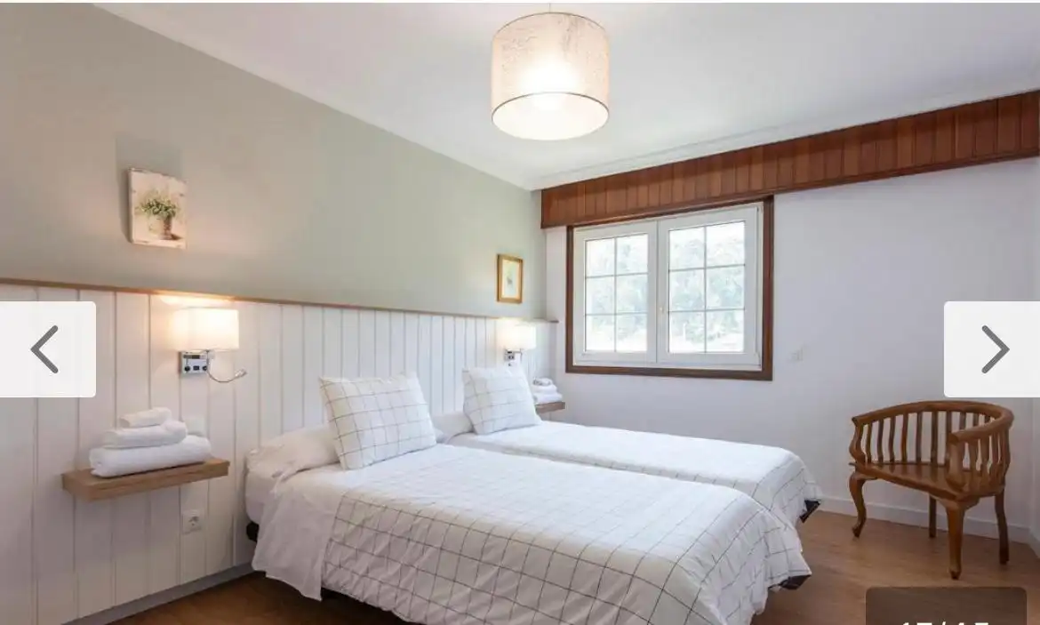 Habitación de Casa o chalet en venta en Gondomar con Calefacción, Parquet y Terraza
