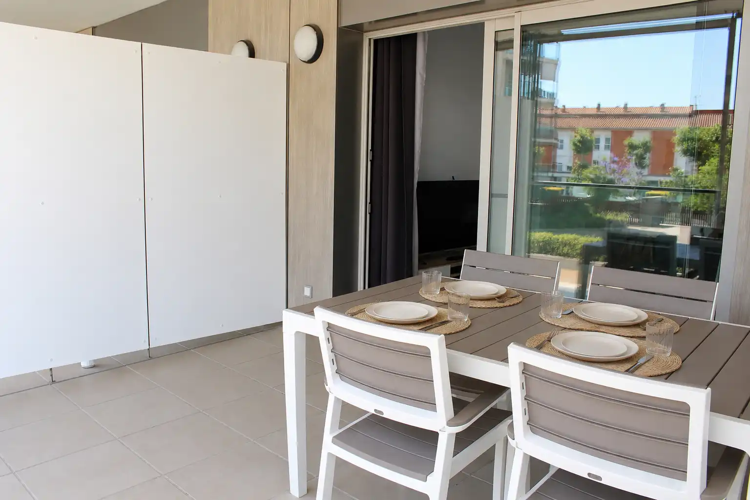 Apartament amb piscina de lloguer a Avinguda Catalunya 44, imagen 2