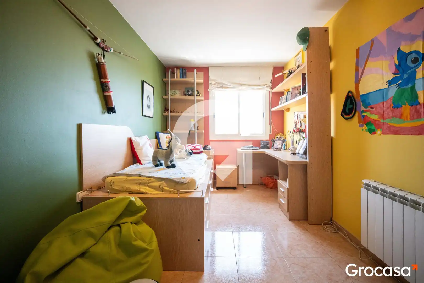 Habitación de Casa adosada en venta en Mataró con Aire acondicionado, Calefacción y Jardín privado