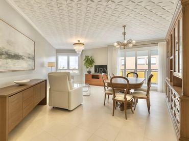 Wohnung mit Balkon zum Verkauf in Calle de Filipinas, València, Spain