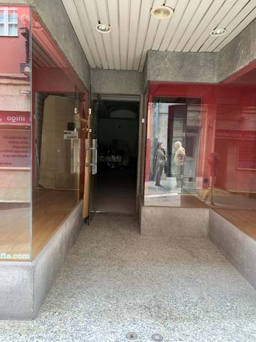 Local comercial en Alquiler en Victor Chabarri   bajo  Portugalete en Casco Viejo - Muelle