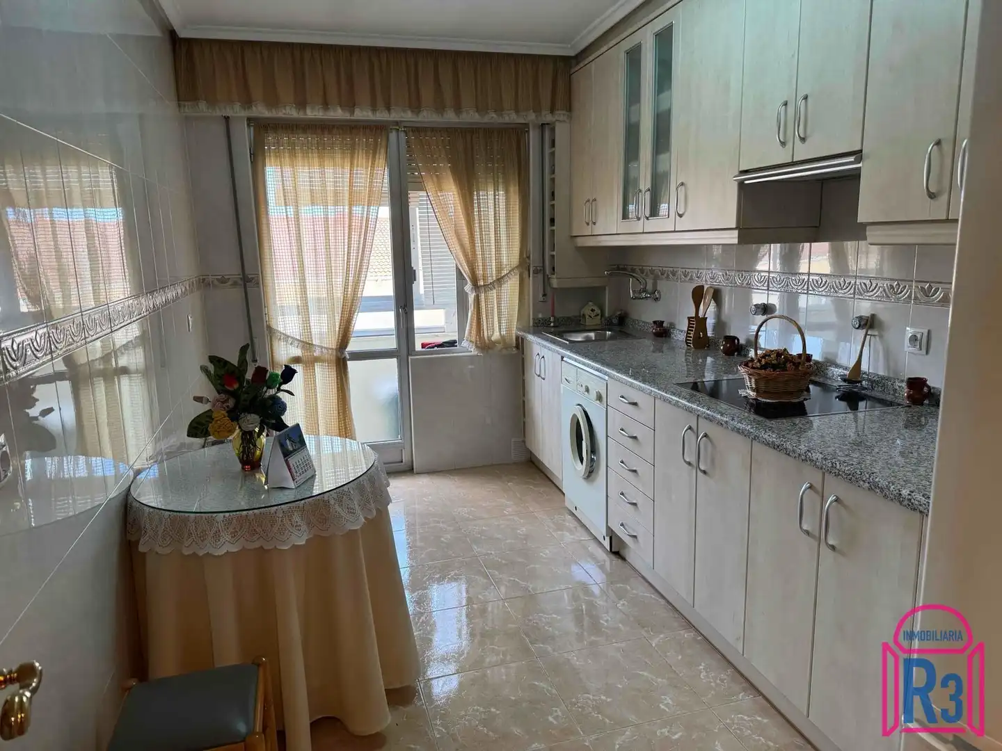 Kitchen of Flat for sale in León Capital   with Heating and Terrace