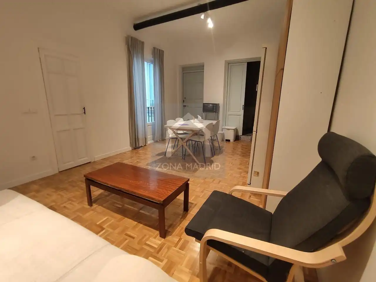 Habitación de Piso en venta en Madrid con Trastero
