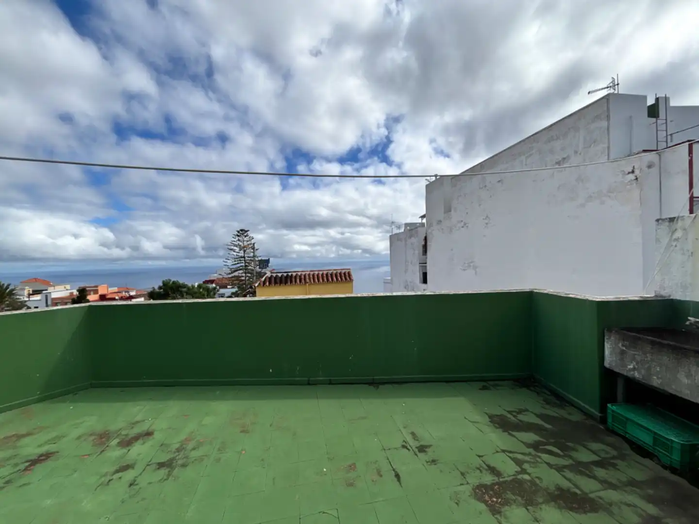Vista exterior de Edifici en venda en San Andrés y Sauces
