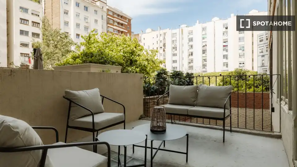 Terraza de Piso de alquiler en Barcelona con Aire acondicionado, Calefacción y Amueblado