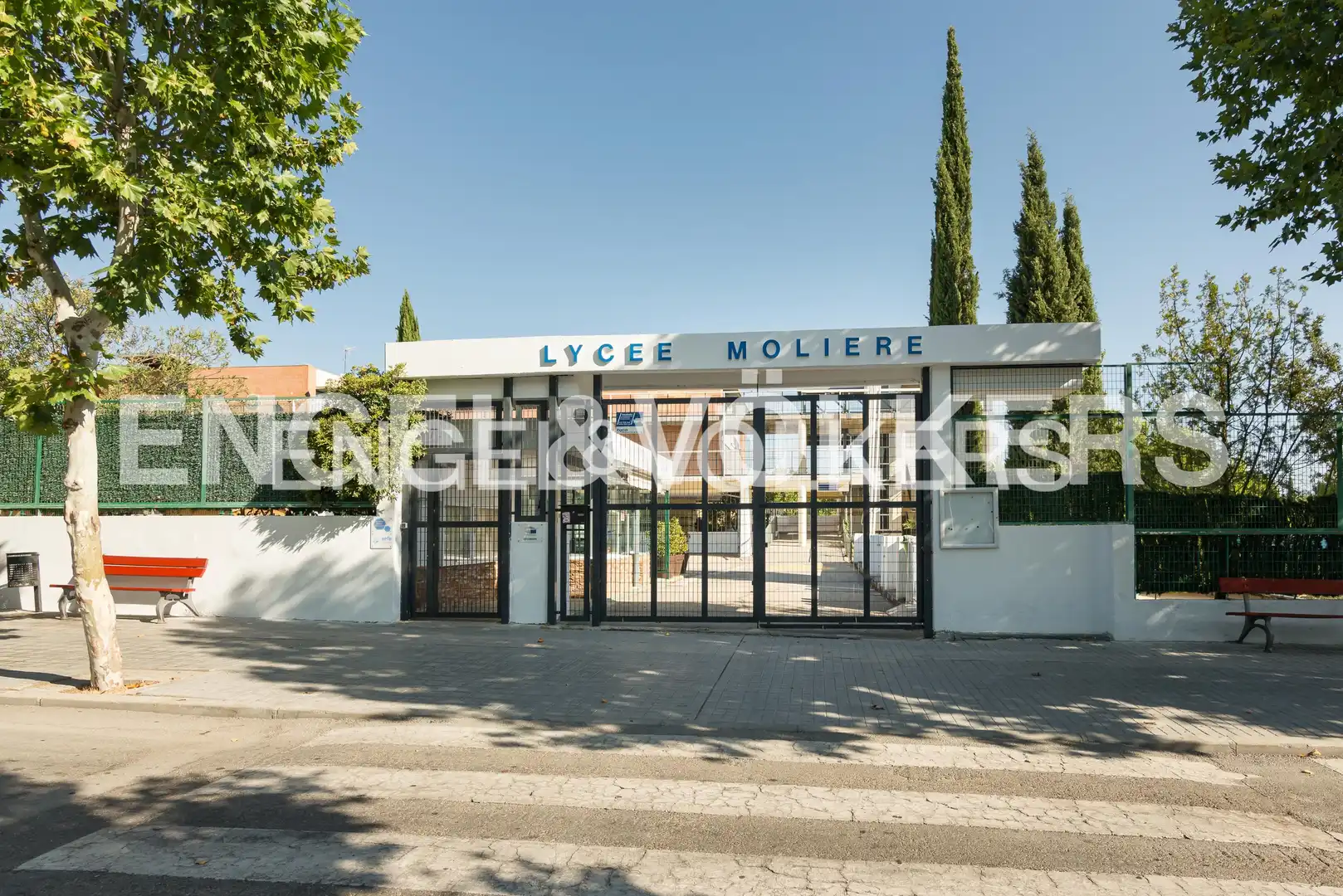Vista exterior de Estudi de lloguer en Villanueva de la Cañada amb Aire condicionat, Calefacció i Jardí privat