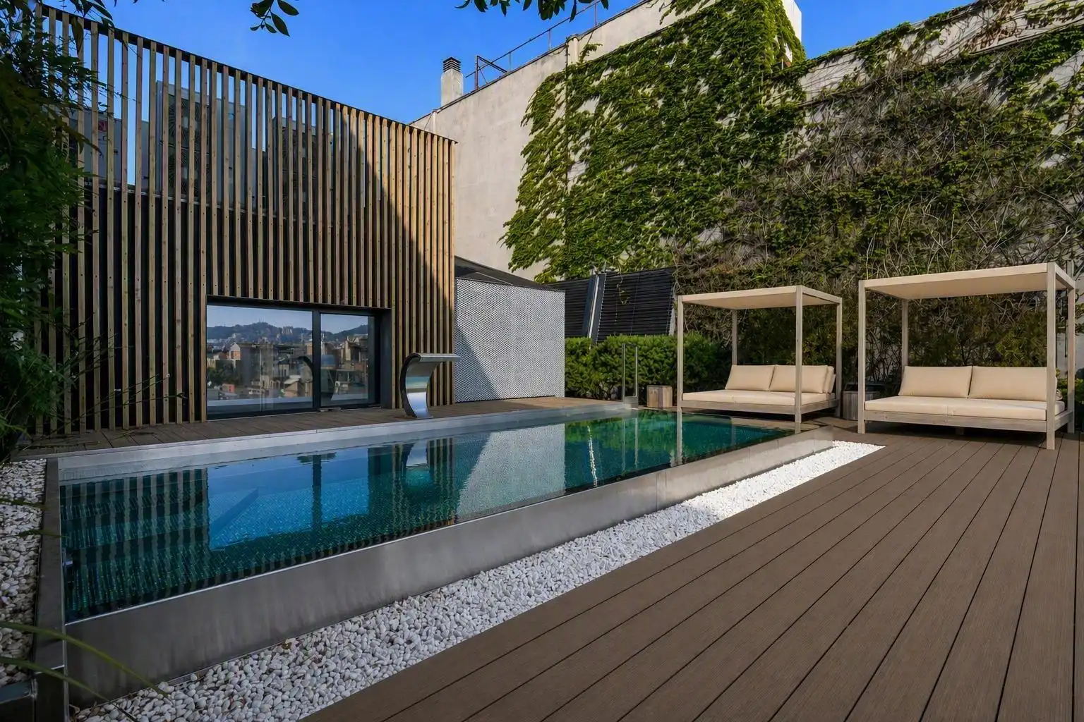 Terrassa de Pis en venda en Barcelona amb Aire condicionat, Calefacció i Jardí privat