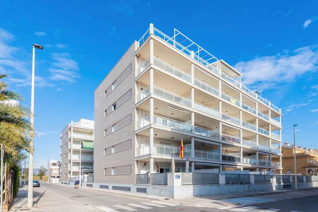 Piso en Venta en C/ Tenerife en Moncófar Playa