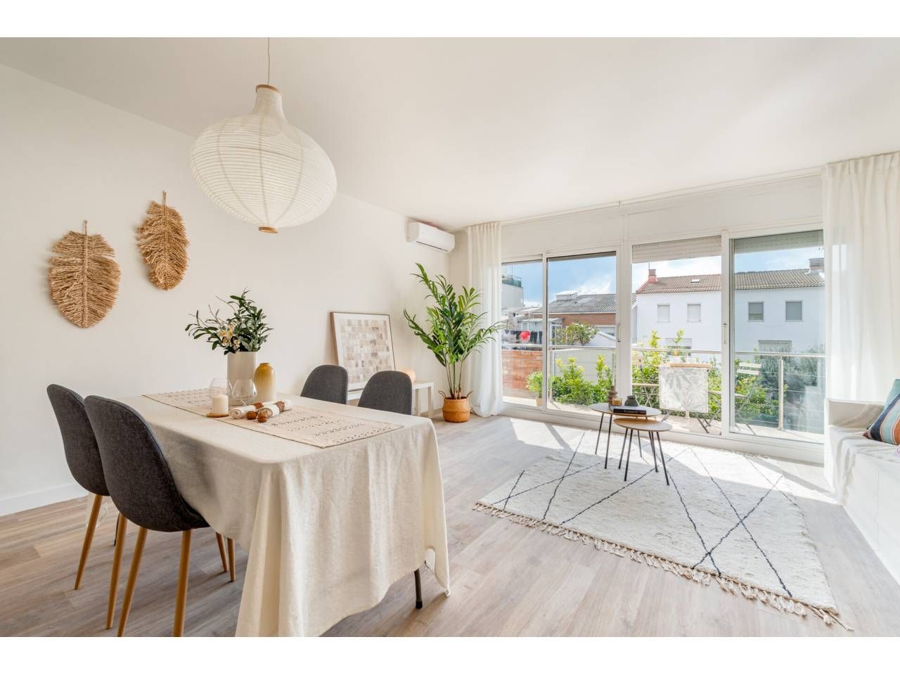 Comedor de Casa adosada en venta en Terrassa con Aire acondicionado, Jardín privado y Terraza