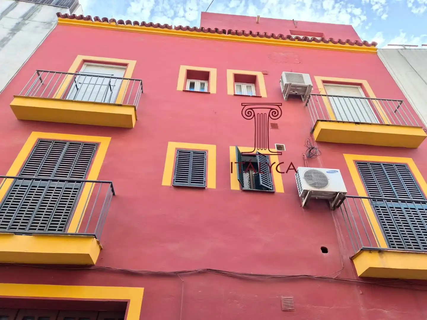 Vista exterior de Apartament en venda en Sevilla amb Aire condicionat, Calefacció i Balcó