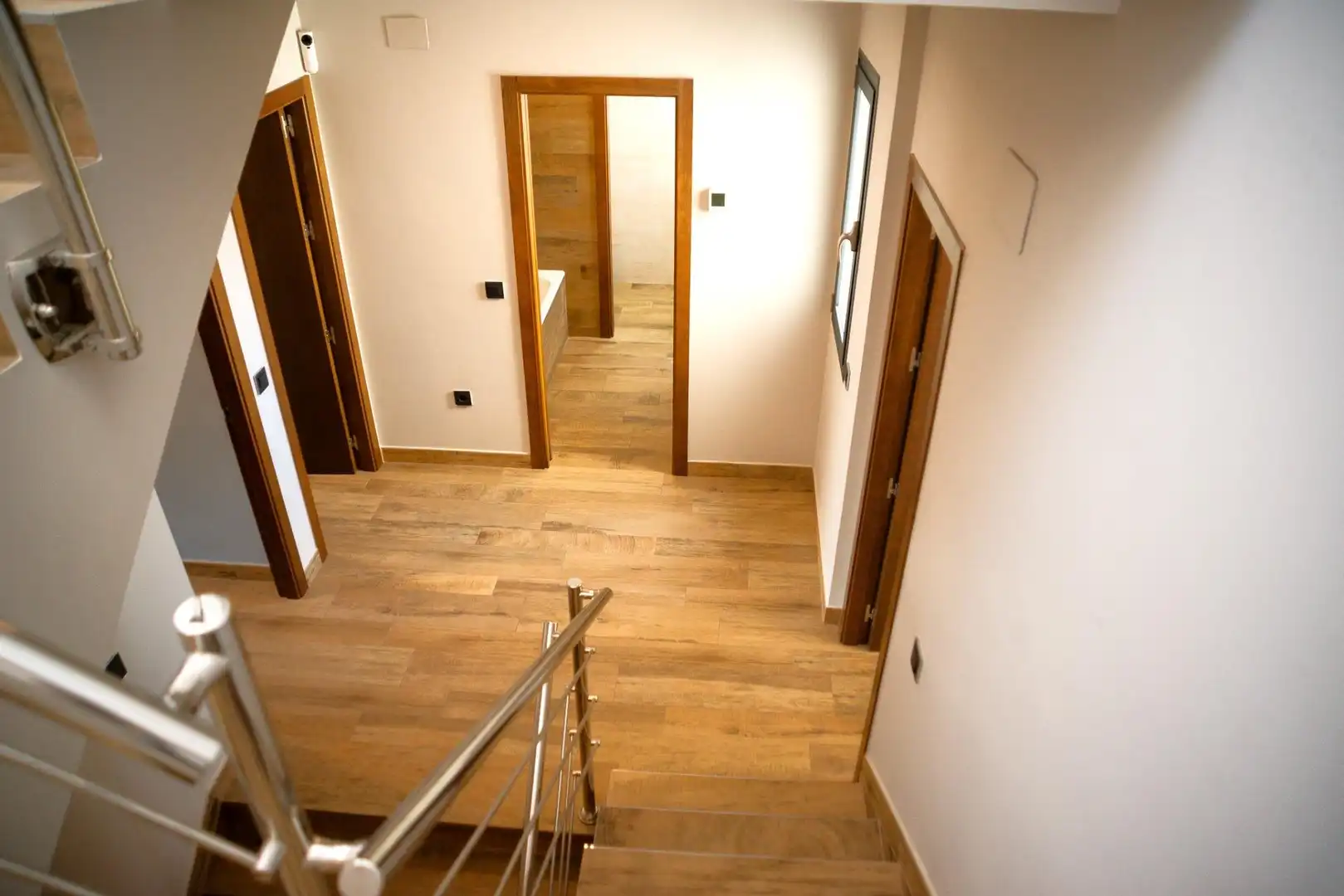 Casa adosada en venta en Camas con Terraza y Trastero