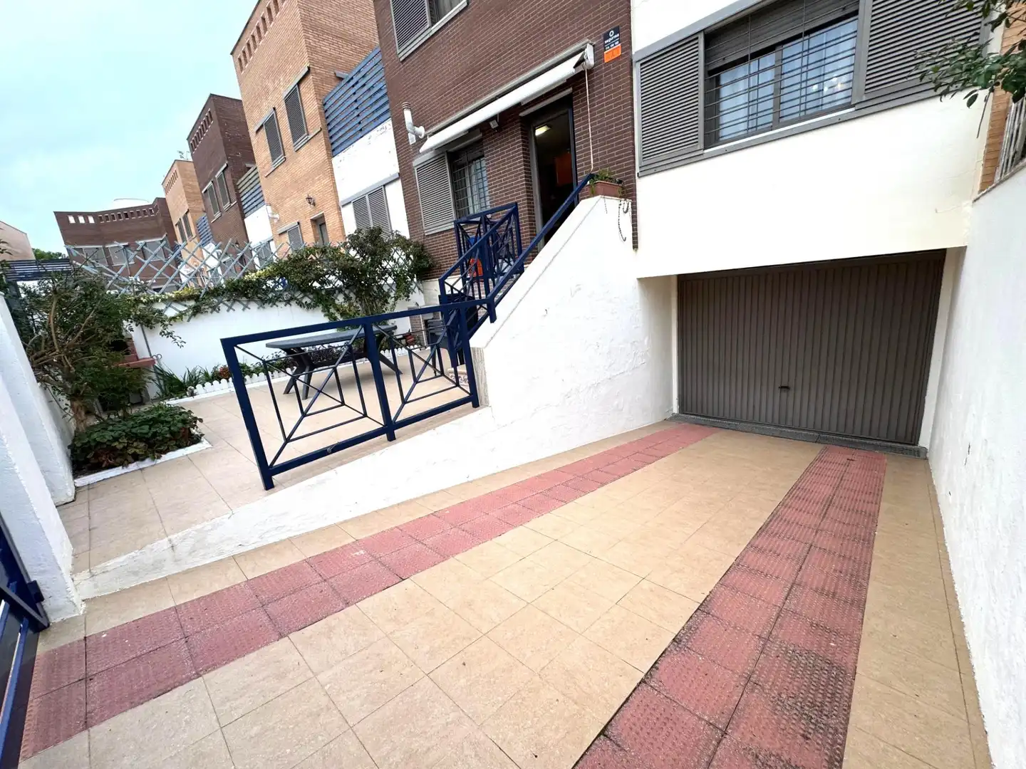 Vista exterior de Casa adosada en venta en Punta Umbría con Aire acondicionado, Terraza y Amueblado