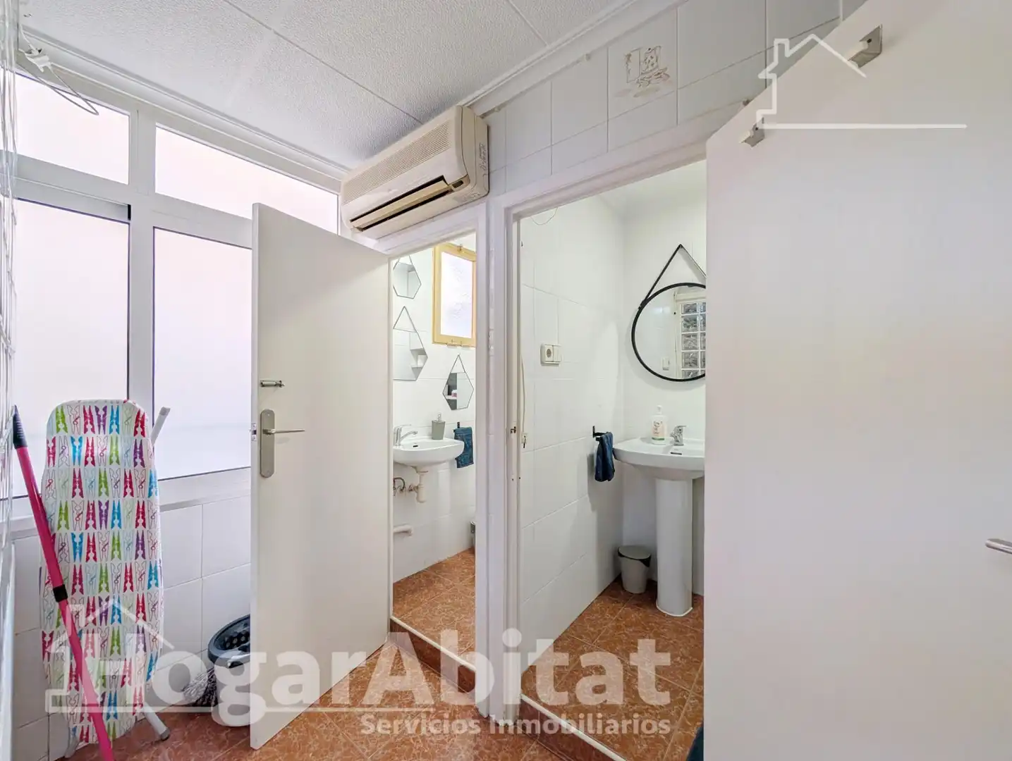 Badezimmer von Wohnung zum Verkauf in Santa Pola mit Klimaanlage, Heizung und Möbliert