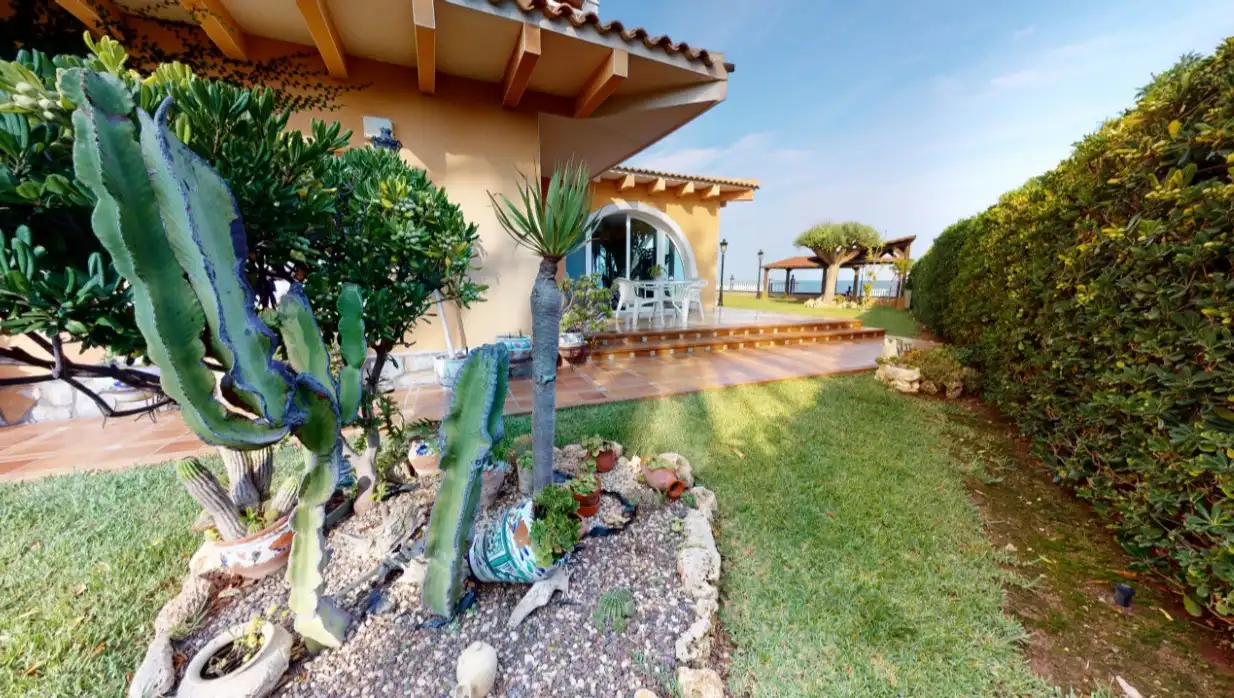 Jardí de Casa o xalet en venda en Orihuela amb Aire condicionat, Calefacció i Terrassa