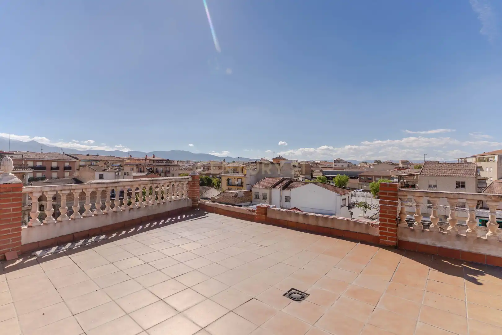 Terrassa de Casa o xalet en venda en Avda. De los Ogíjares