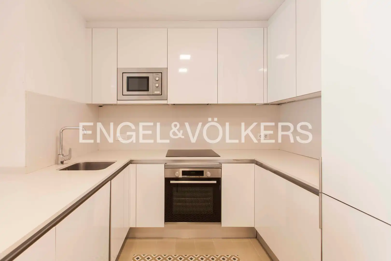 Kitchen of Flat for sale in Barcelona  with Air Conditioner, Heating and Parquet flooring
