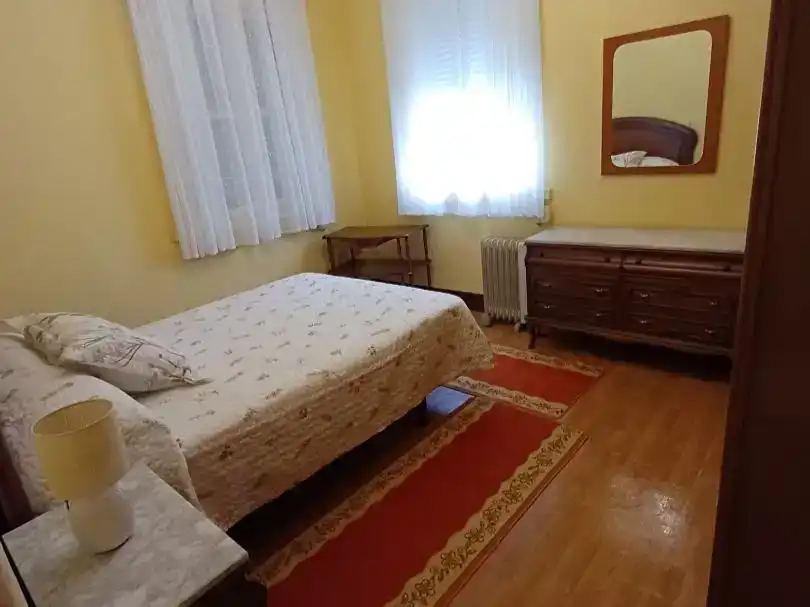Bedroom of Flat for rent in Vigo   with Furnished