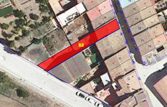 Terreno industrial en Venta en Carrer Anselm Clavé, 34 en Miralcamp