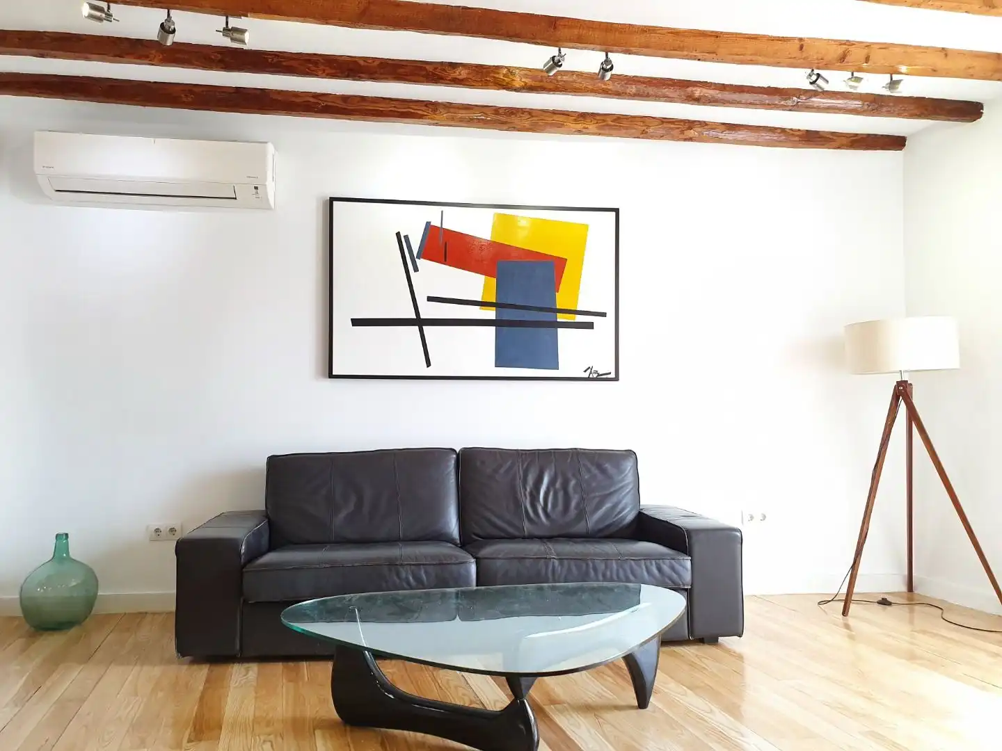 Sala de estar de Ático de alquiler en Madrid con Aire acondicionado, Calefacción y Terraza