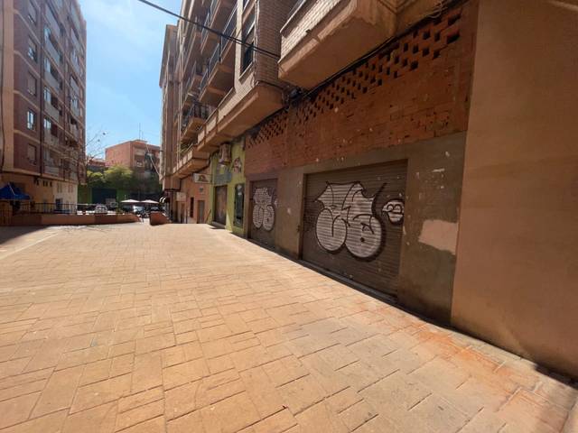 Local comercial en Venta en Avinguda de València en Ensanche - Parque Santa Rosa