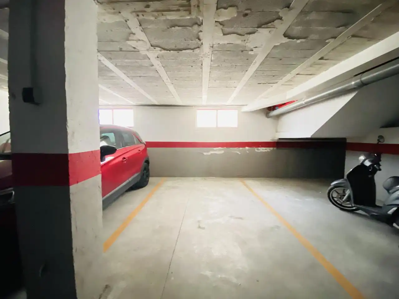 Parkplatz von Erdgeschoss zum Verkauf in Cájar mit Klimaanlage, Heizung und Terrasse