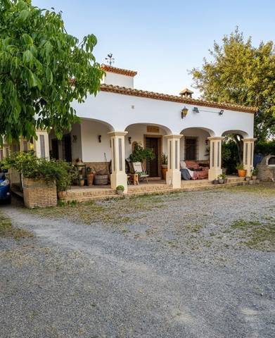 Casa-chalet en Venta en El Coronil