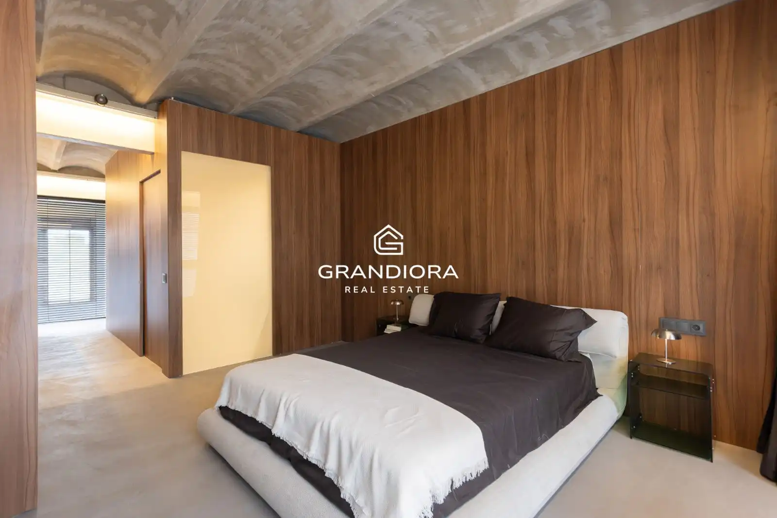 Bedroom of Flat for rent in Barcelona  with Air Conditioner, Terrace and Furnished