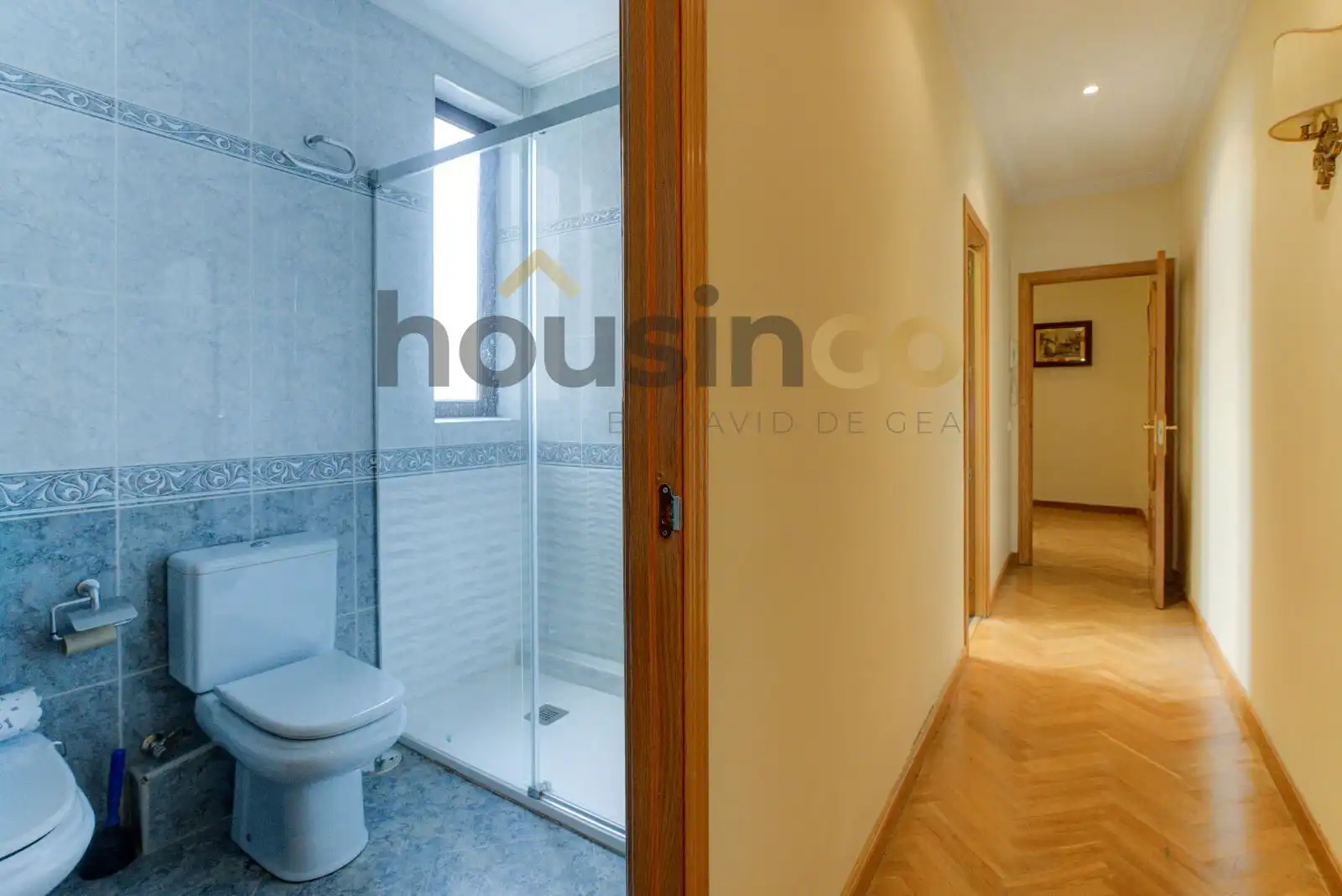 Bathroom of Flat for rent in Madrid  with Air Conditioner, Heating and Parquet flooring