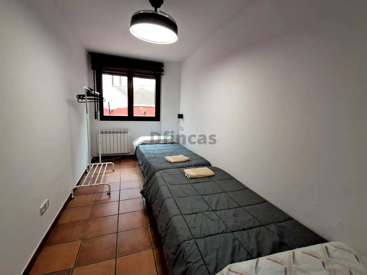 Habitación de Planta baja en venta en Mora de Rubielos con Calefacción, Terraza y Amueblado