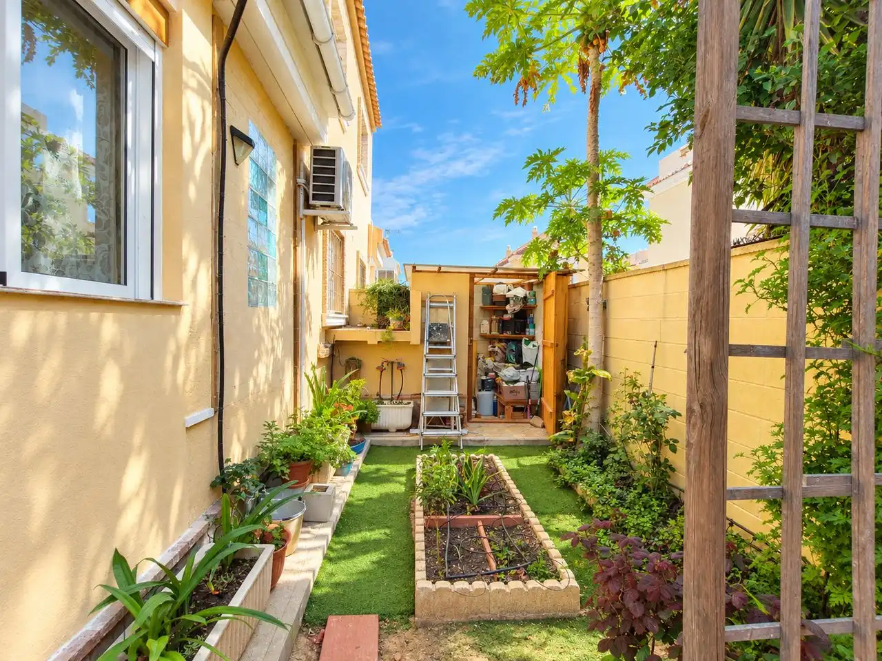 Terraced house with pool for sale in Avenida Avenida Cuenca, imagen 3