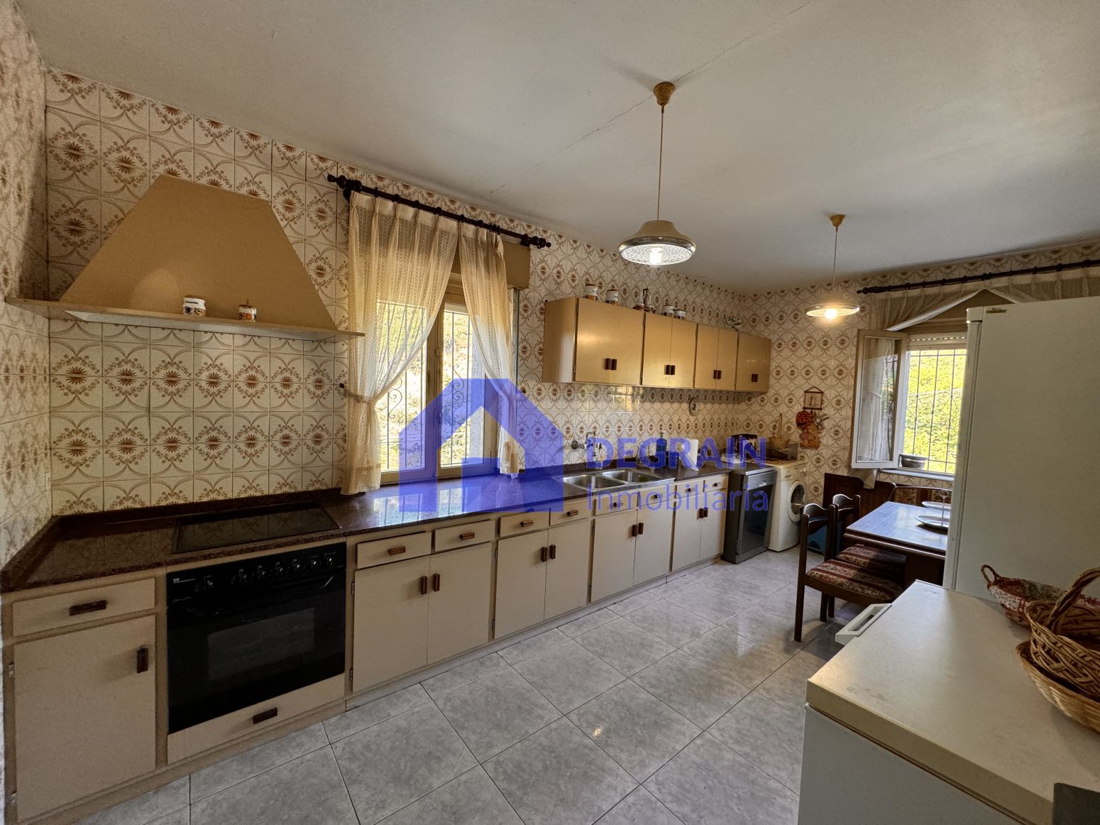 Kitchen of House or chalet for sale in Las Regueras    with Heating and Storage room