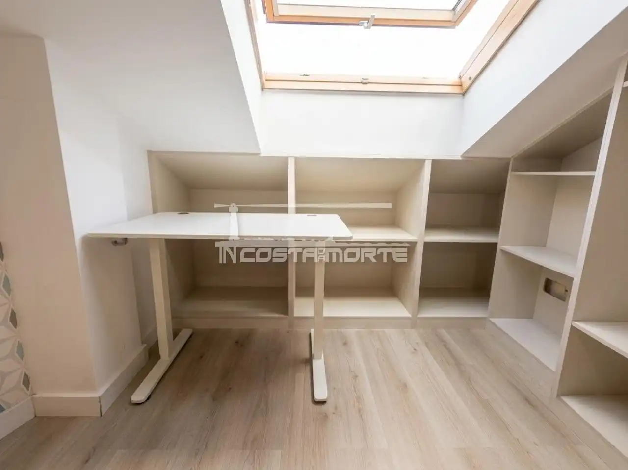 Habitación de Ático de alquiler en Fisterra con Amueblado