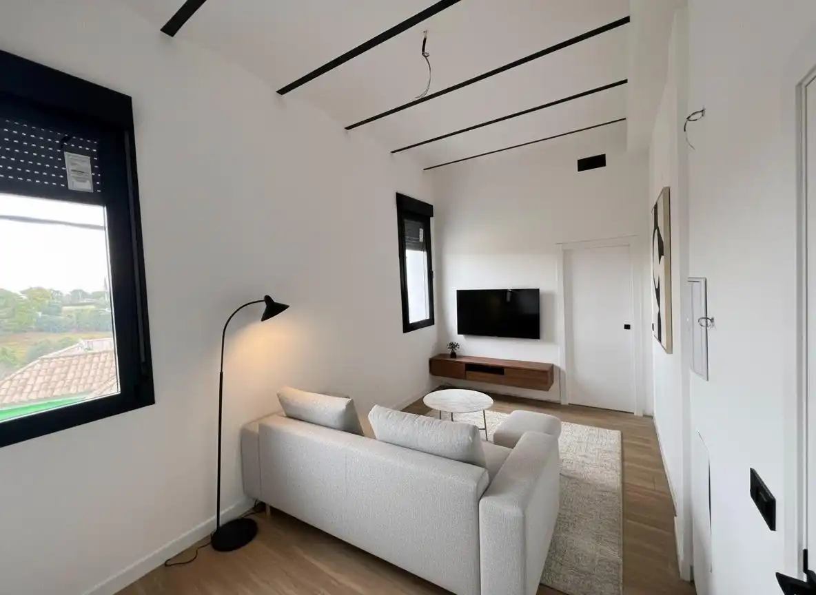 Apartamento de alquiler en Calle Calle del Escultor Álvarez, El Brillante -El Naranjo - El Tablero