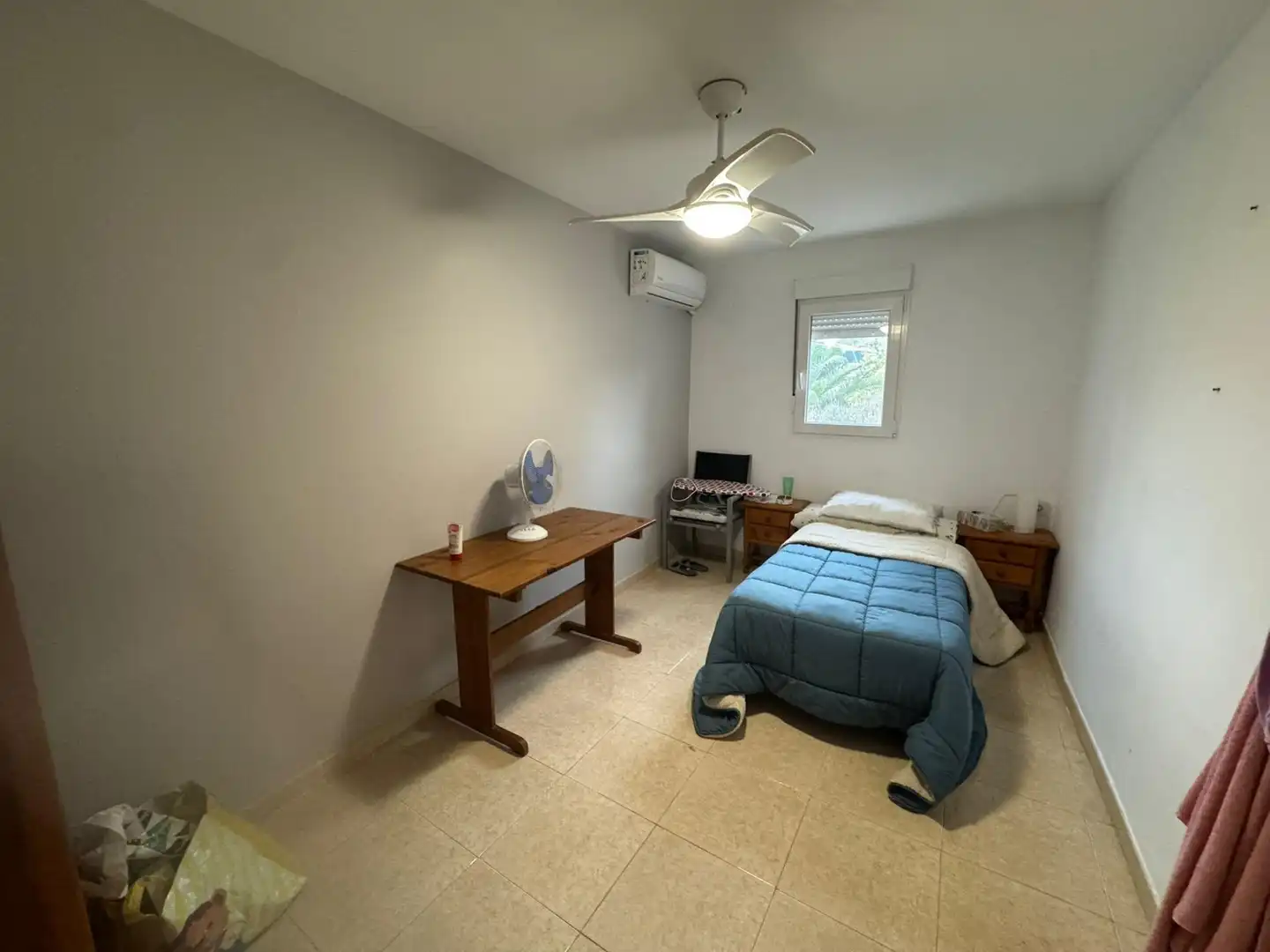 Habitación de Casa o chalet en venta en Llíria con Aire acondicionado, Calefacción y Jardín privado