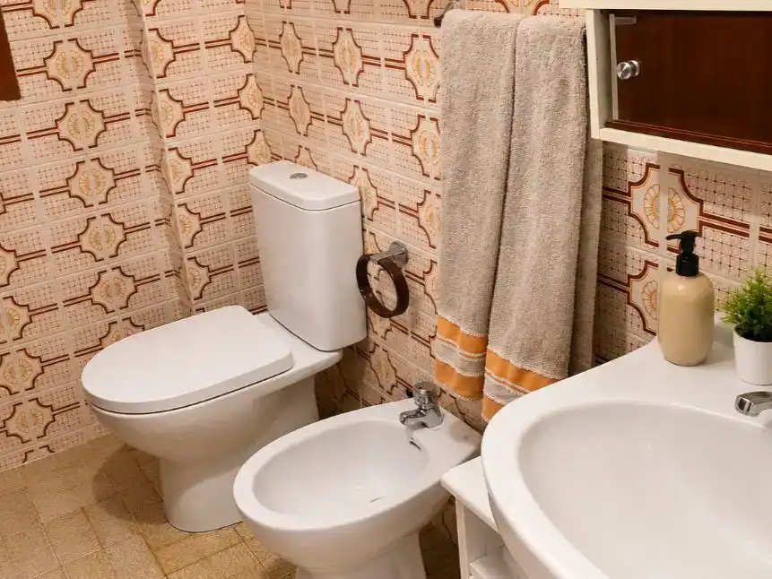 Baño de Casa adosada en venta en Huelma, Jaén