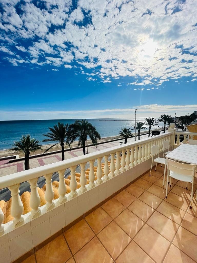 Vista exterior de Pis de lloguer en El Campello amb Aire condicionat, Calefacció i Terrassa
