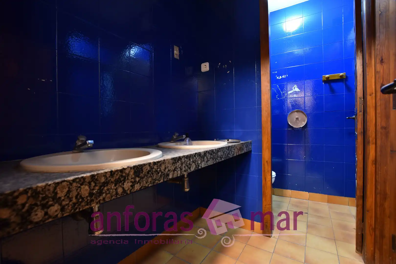 Badezimmer von Gebäude zum Verkauf in Torredembarra